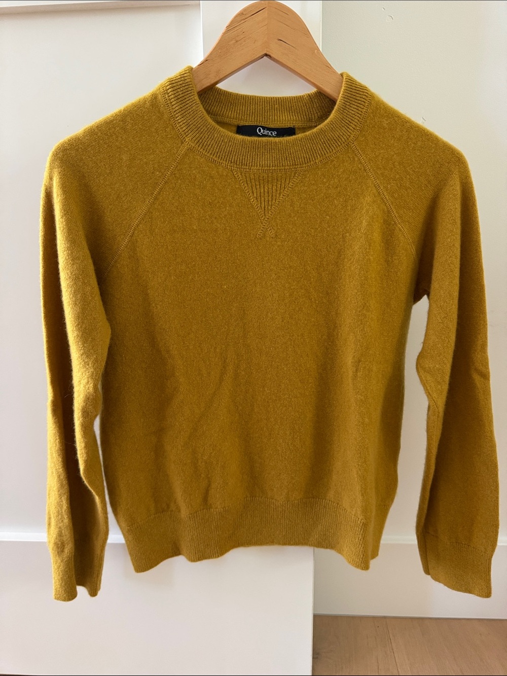 Quince Women’s Mongolian Shrunken Cashmere Sweatshirt